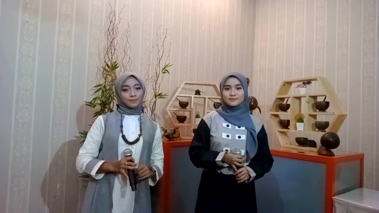 ANJELINA AKHIRI DUKA_UMUR 17 TAHUN_DIDIN PUTRI PRATIWI_UMUR 17 TAHUN_KOTA MALANG_YA HABIBAL QOLBI_ASSALAMUALAIKA YA RASULALLAH