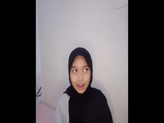 XFI2021 SOLO Isma Nurul Aulya 18thn Cikampek-Karawang It's Only Me & Dipersimpangan Dilema.