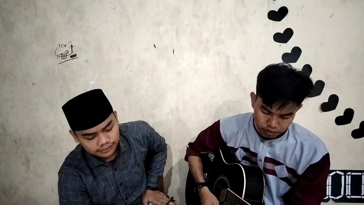 NAMA : MUHAMMAD IDRUS. UMUR : 18 TAHUN. KOTA ASAL : BOGOR, CITAYAM. JUDUL LAGU : BIDADARI SURGA & FINLAYALIEK.