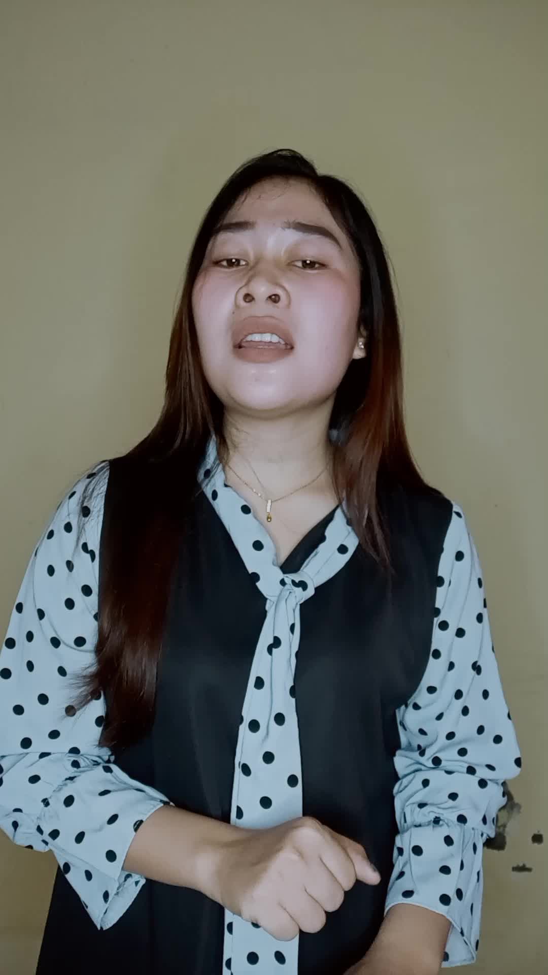 kdi2021,anisya rahmani,cilacap,23thn,propesi penyanyi panggung,online auditionkdi2021