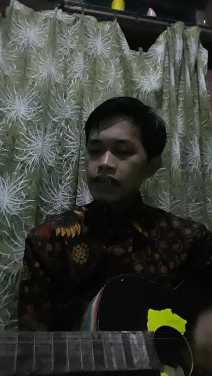 IDOL_XII DARIS SUNANDAR 27TAHUN CILACAP SHEILLA ON7 KITA