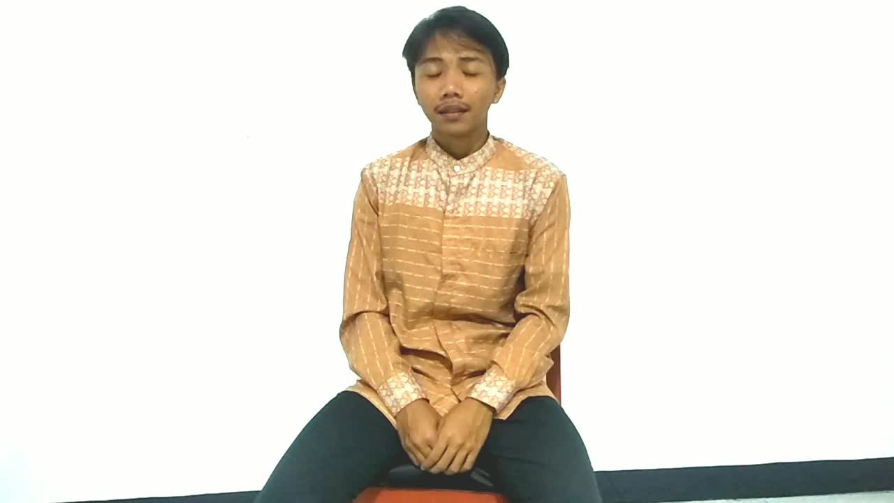 Salam Alaika
Raihan Haway_01-11-2001_19 Tahun_Kota Sukabumi.
Menyi'arkan dan membumikan sholawat di tengah pandemi.