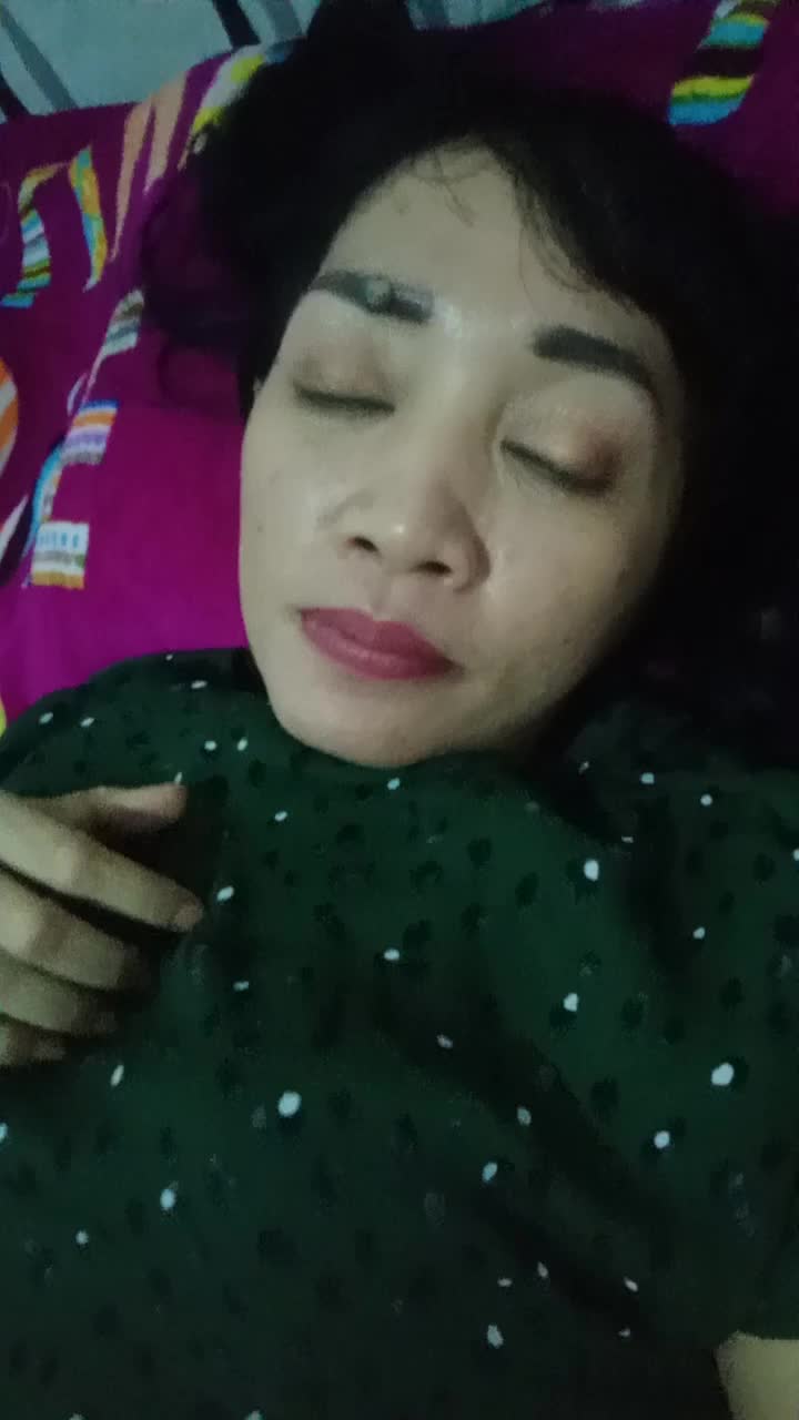 KENAPA GAK TIDUR DISINI? 