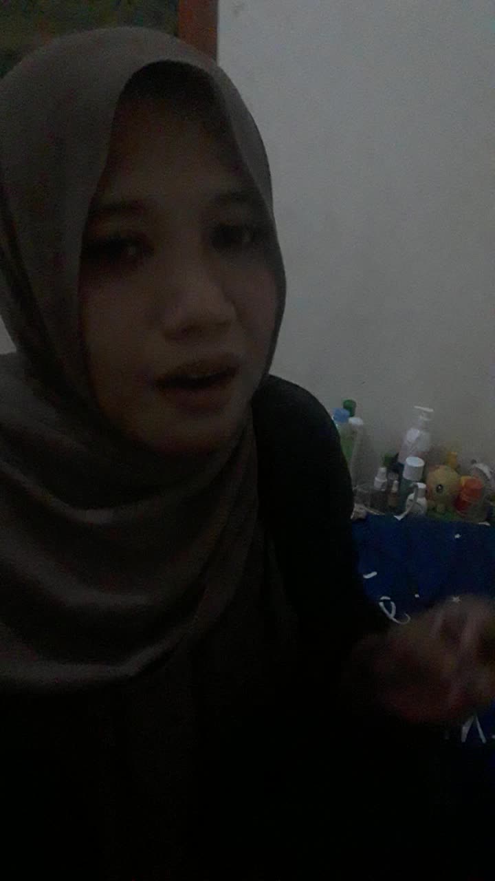 Sulistyaningsih,40 tahun asal Tulungagung Jatim hobby menyanyi pekerjaan Guru TPQ#OnlineAuditionKDI2021