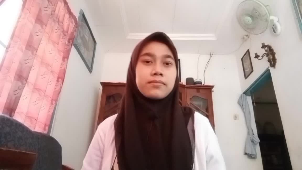 Dyah Amalilah_19tahun_Bangkalan_Syaikhona dan Ketika cinta bertasbih