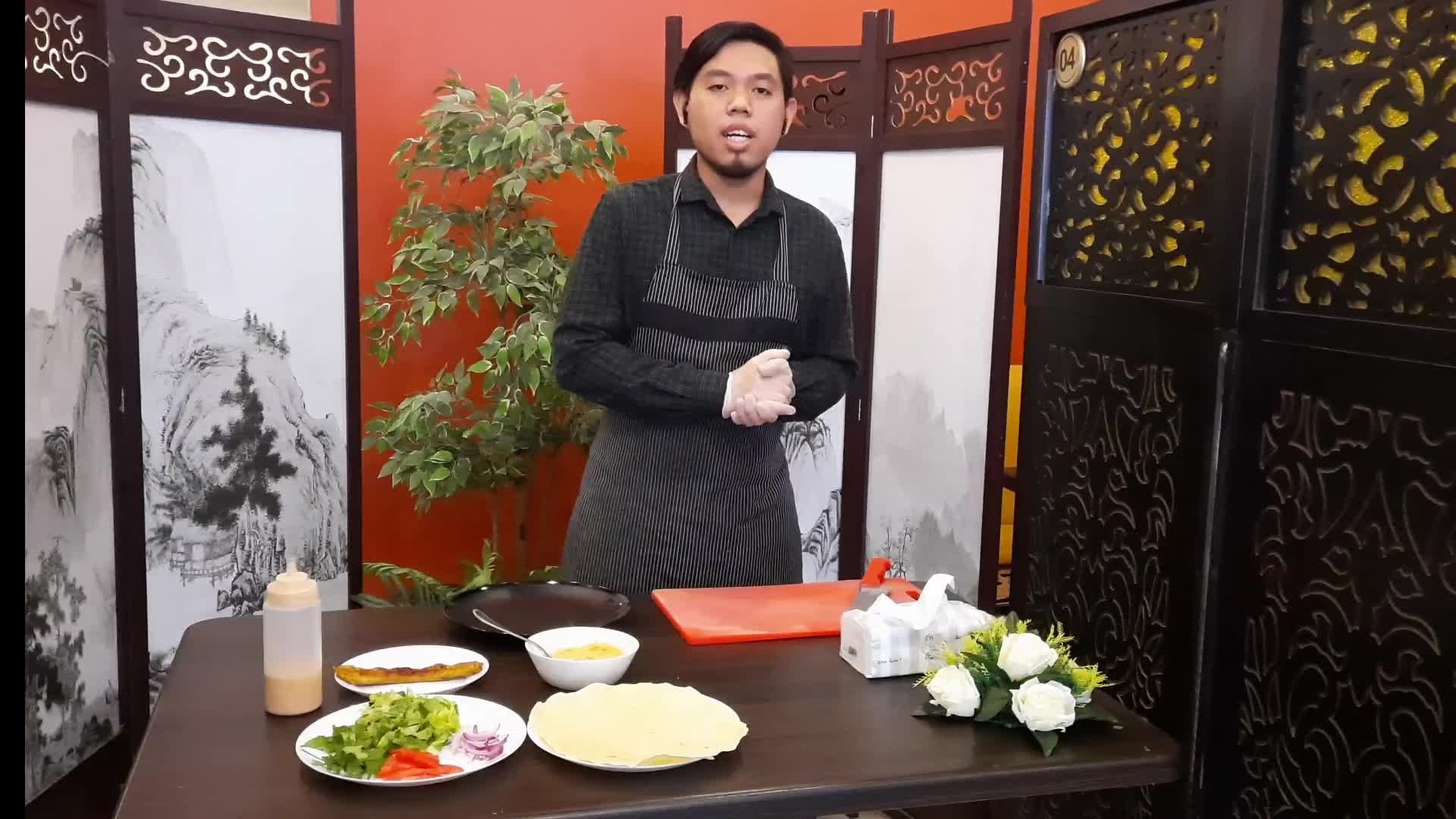 Dari bumi mekkah, Shawarma Chicken Kebab with Original Hummus #onlineauditionmci8