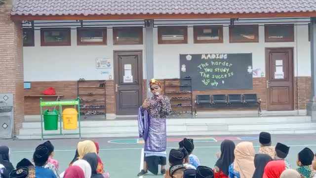 Penampilan Aesar Lagu Bahasa Bali ll Hari Batik Nasional 2023