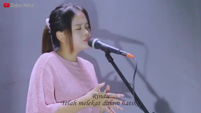 Nama : Zahra Kamilatun Nuha
TTL : Ciamis 11 Mei 2001
Ciamis Jawa Barat
Domisili Buniseuri 
Hobi : Menyanyi