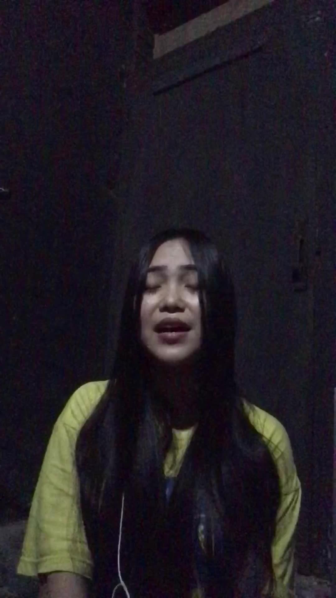 XFI2021 SOLO BEVERLY SILANGEN 26 TAHUN KOTAMOBAGU  ONE DANCE & HALO