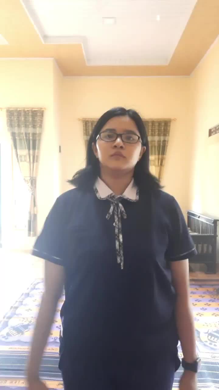 berasa wamil yak 🤣🤣🤣 mungkin dia gagal masuk militer, soalnya giginya bolong 🤣