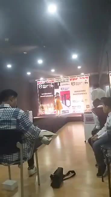 naura bahri anak Batam 