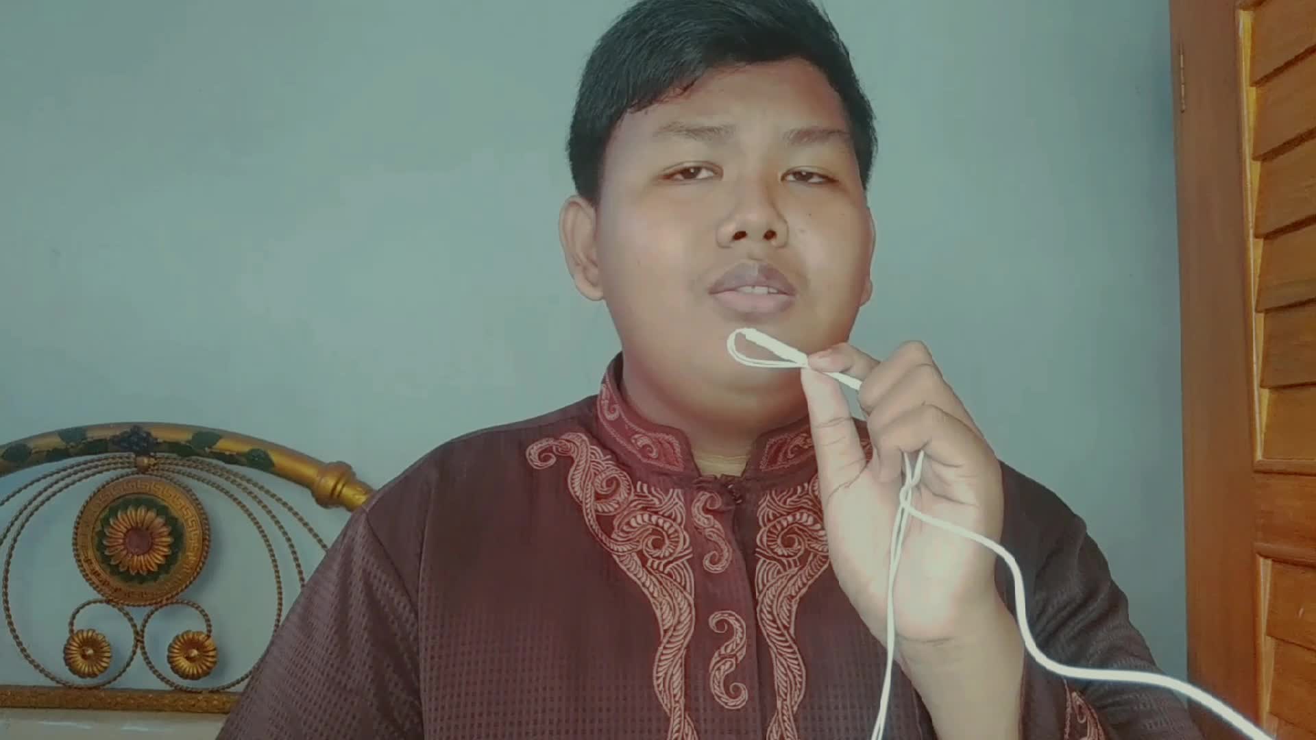 Nama:Aris kosari    Nama panggilan: Haris Asal: Majalengka 