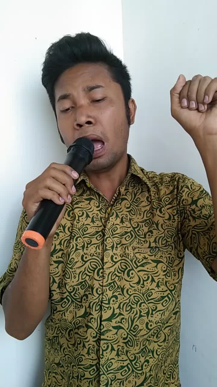 KDi 2021 nama aco ridwan asal Sulawesi barat umur 34 tahun lagu(kehilangan) .(audisi online KDi 2021)