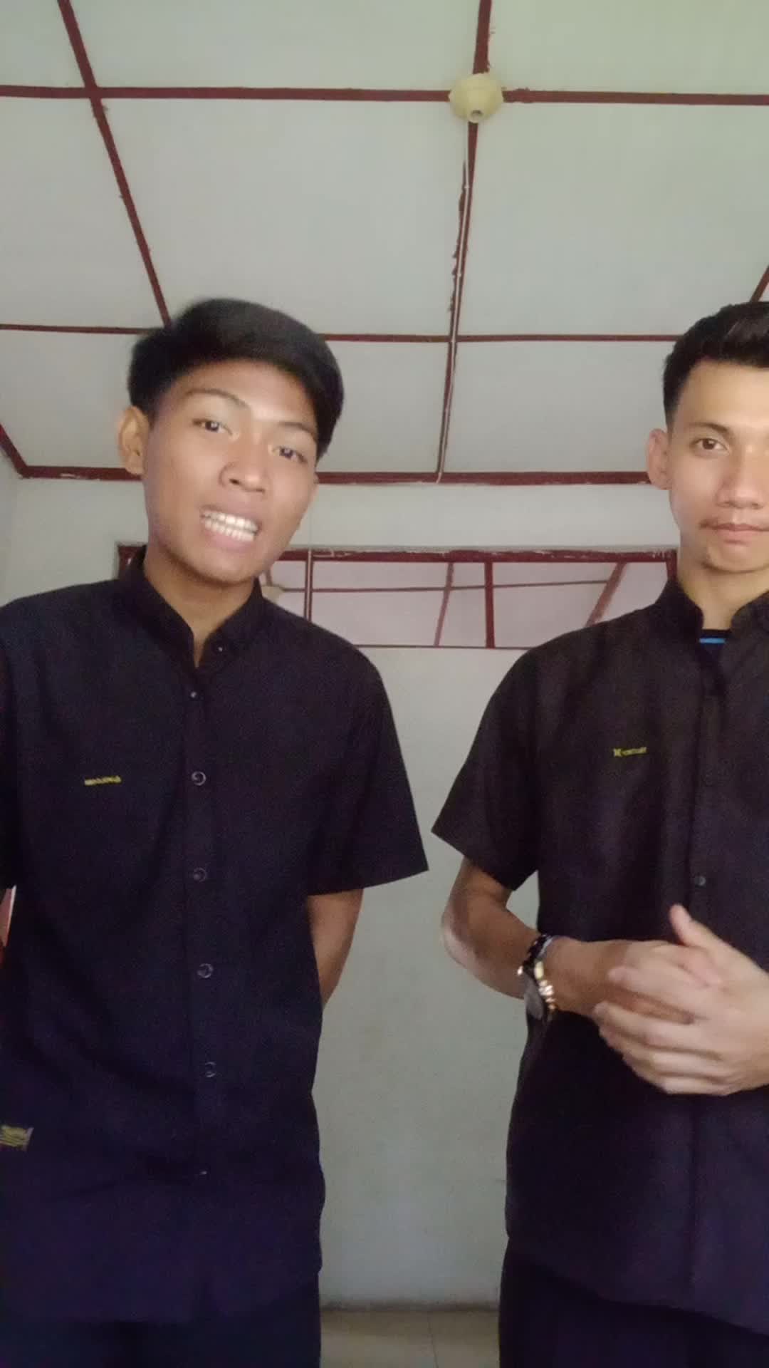 bismillah.. assalamulaikum.. kami duo geje asal stabat sumatera utara,,judul lagu sahabat..#Audisionlinekdi2021