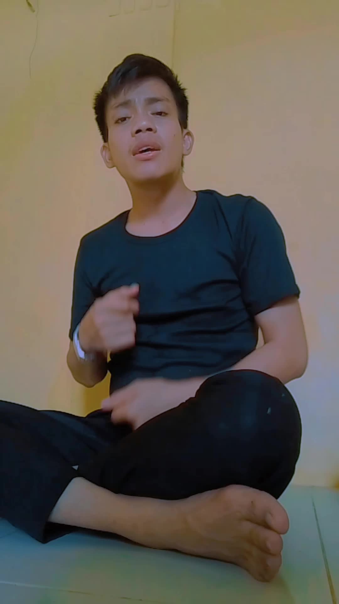 TheSingingBeeIndonesia Nama Suandy Asal Majene Usia 26thn
