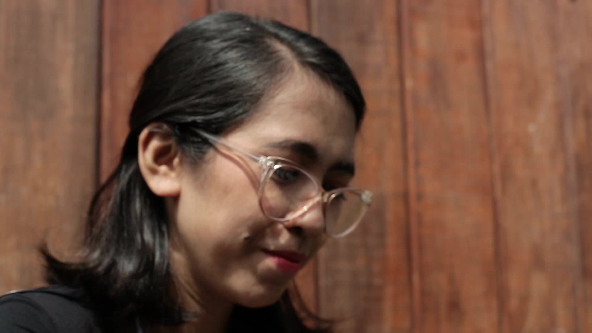Dian Putri Bali 26 Tahun Fashion Designer // Stuffed Chicken Wings with Jukut Bejek and Nasi Sela #onlineauditionmci8 