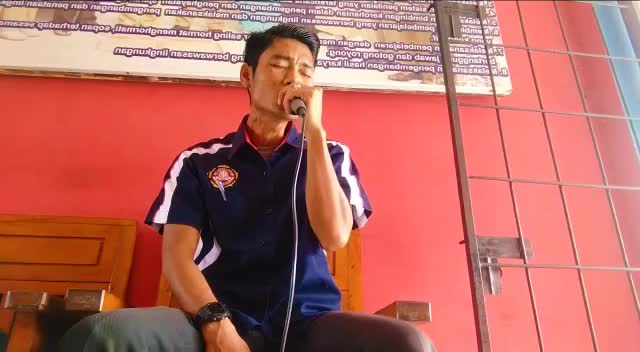 SHOW YOUR TALENT RESKA NATALYAN,S.PD SEPARUH AKU#