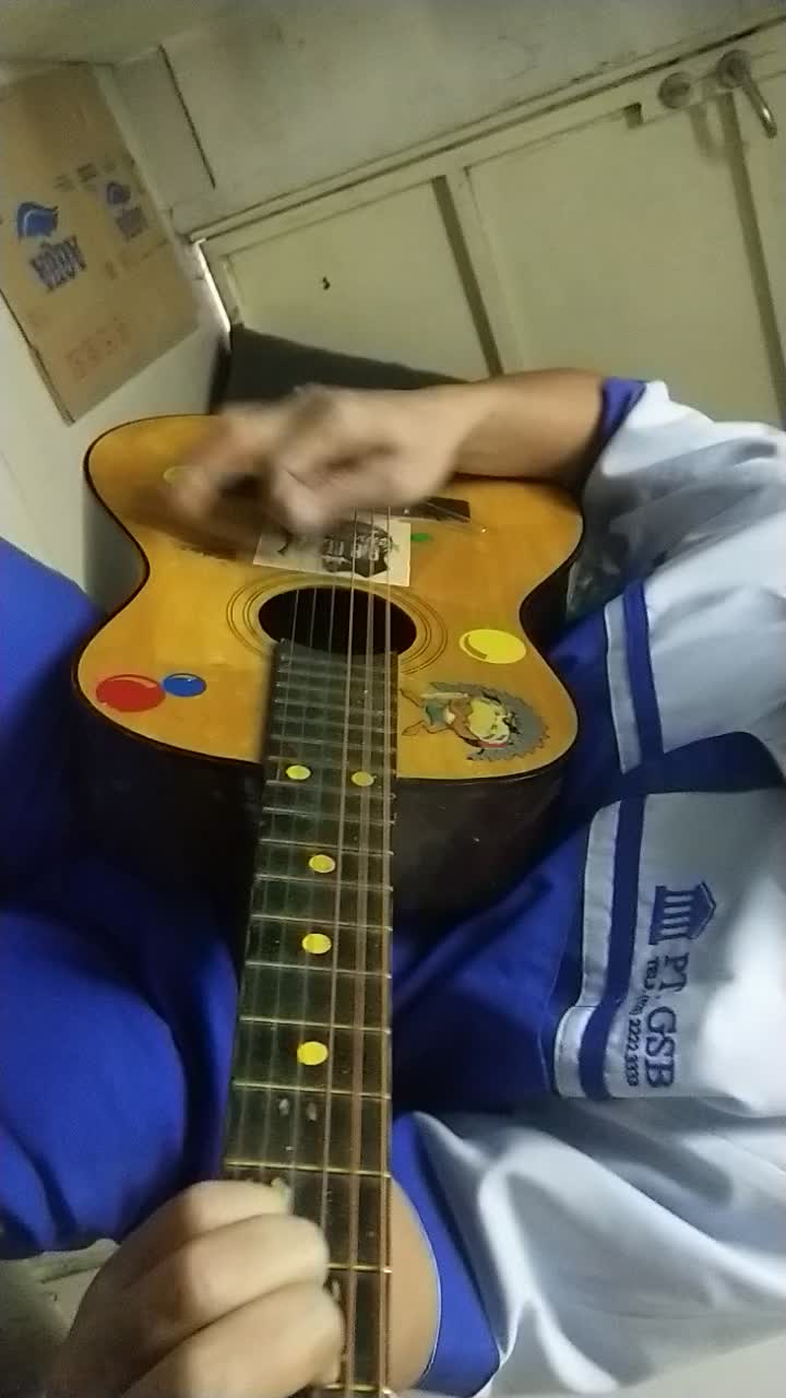 assalamualaikum semangat ramadhan menjelang buka layanan tes vocal dulu #SLANK I MISS YOU BET I HEART YOU. 