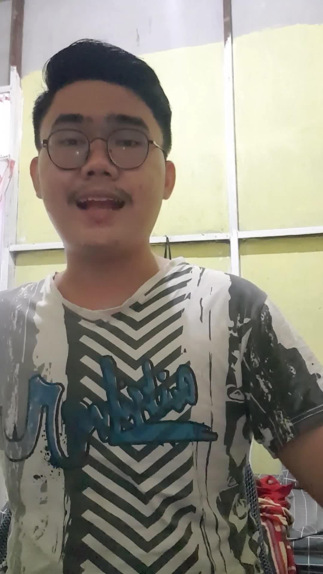 TheSingingBeeIndonesia_RiskyDermawansyah_KalaCintaMenggoda_(menyanyi)