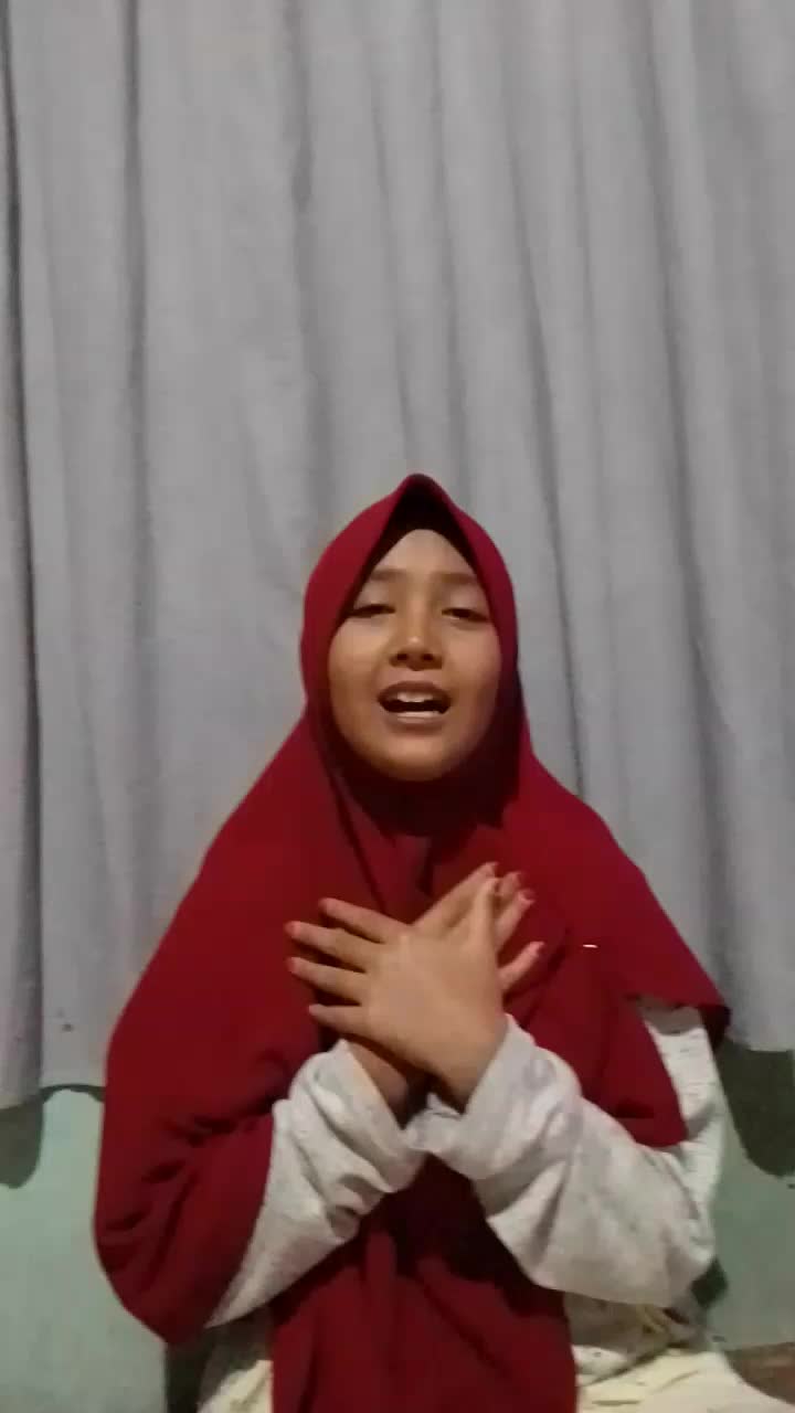 IDOL_XII Alysia Meuthia umur 15Th berasal dari Boyolali (Jawa Tengah) judul lagu ibu cip.hadad Alwi