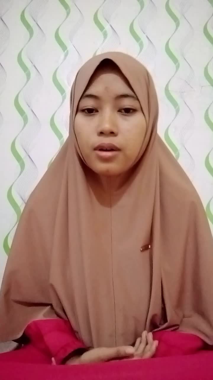 assalamualaikum .saya Ayuni umur 18 Thn.asal Serang Banten .lagu : Yassir lana