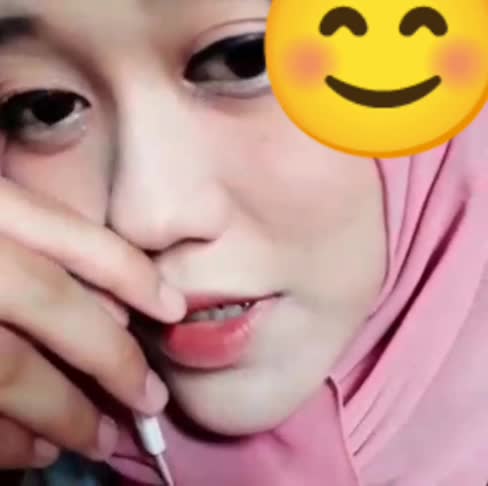 Nama:Alivia MH Alamat:Sukabumi Usia:23 Judul:Mauju' Qolbi Motivasi:agar rekan semua lebih mencintai sholawat #voiceoframadhangtv