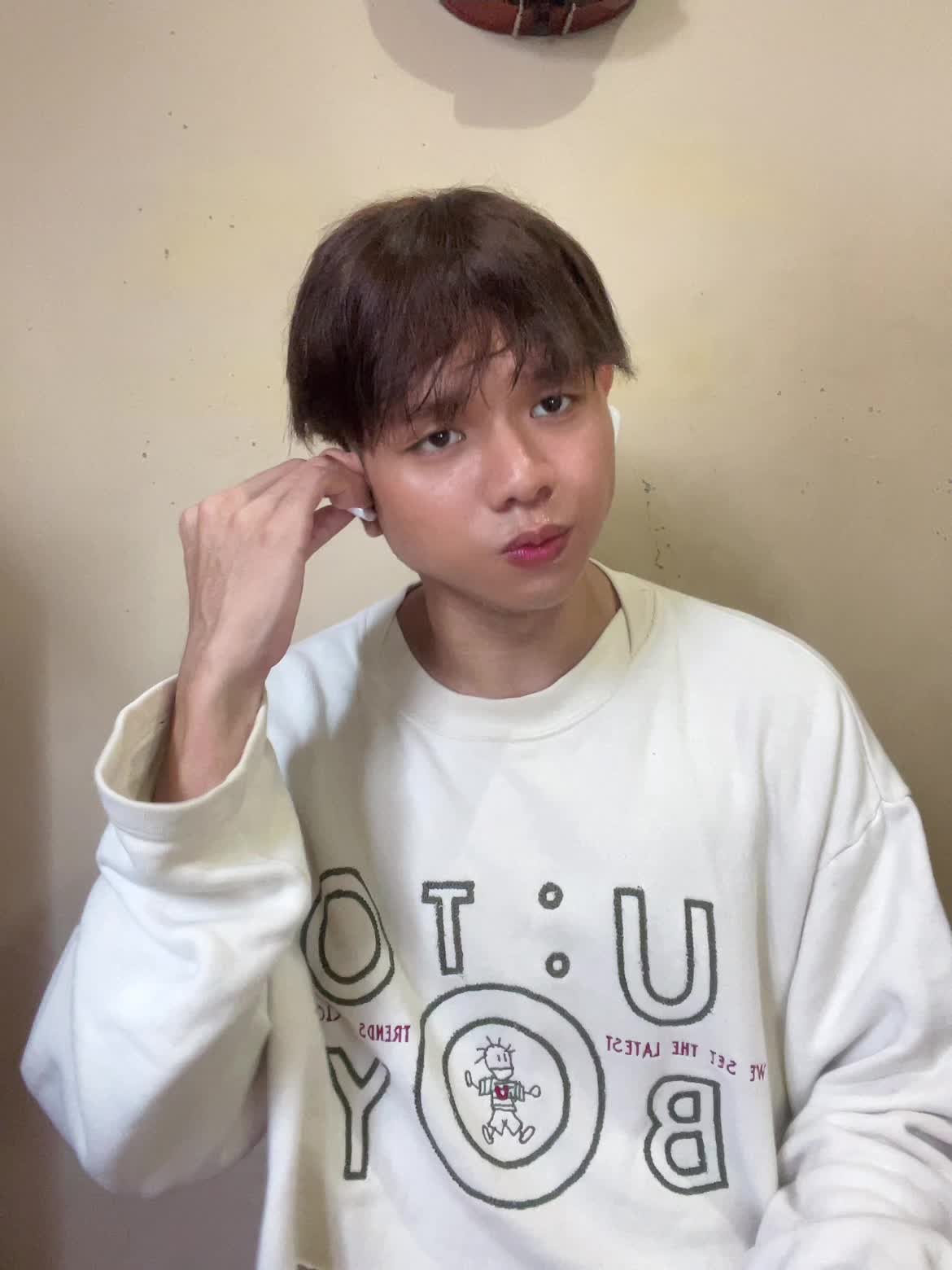 XFI2023 SOLO MILKBINTANG 23 SUKABUMI CUKUP Bismillah walaupun sedang flu batuk parah effect ikut audisi offline selama 2 hari,maaf nyanyinya