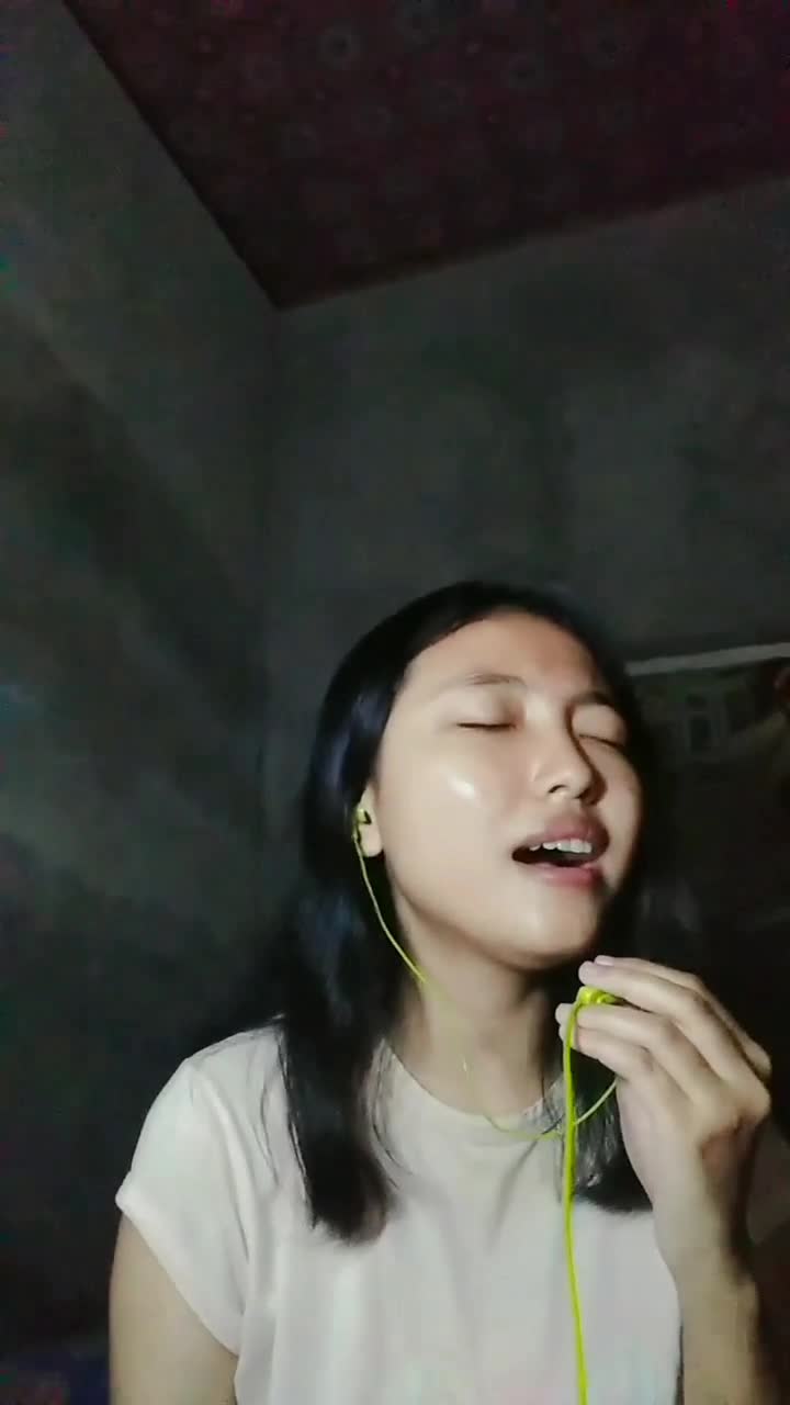 Siapapun kalian, apapun mimpi kalian,selagi mau berjuang maka Tuhan akan mengabulkan #ONLINEAUDITIONRISINGSTARINDONESIADANGDUT
