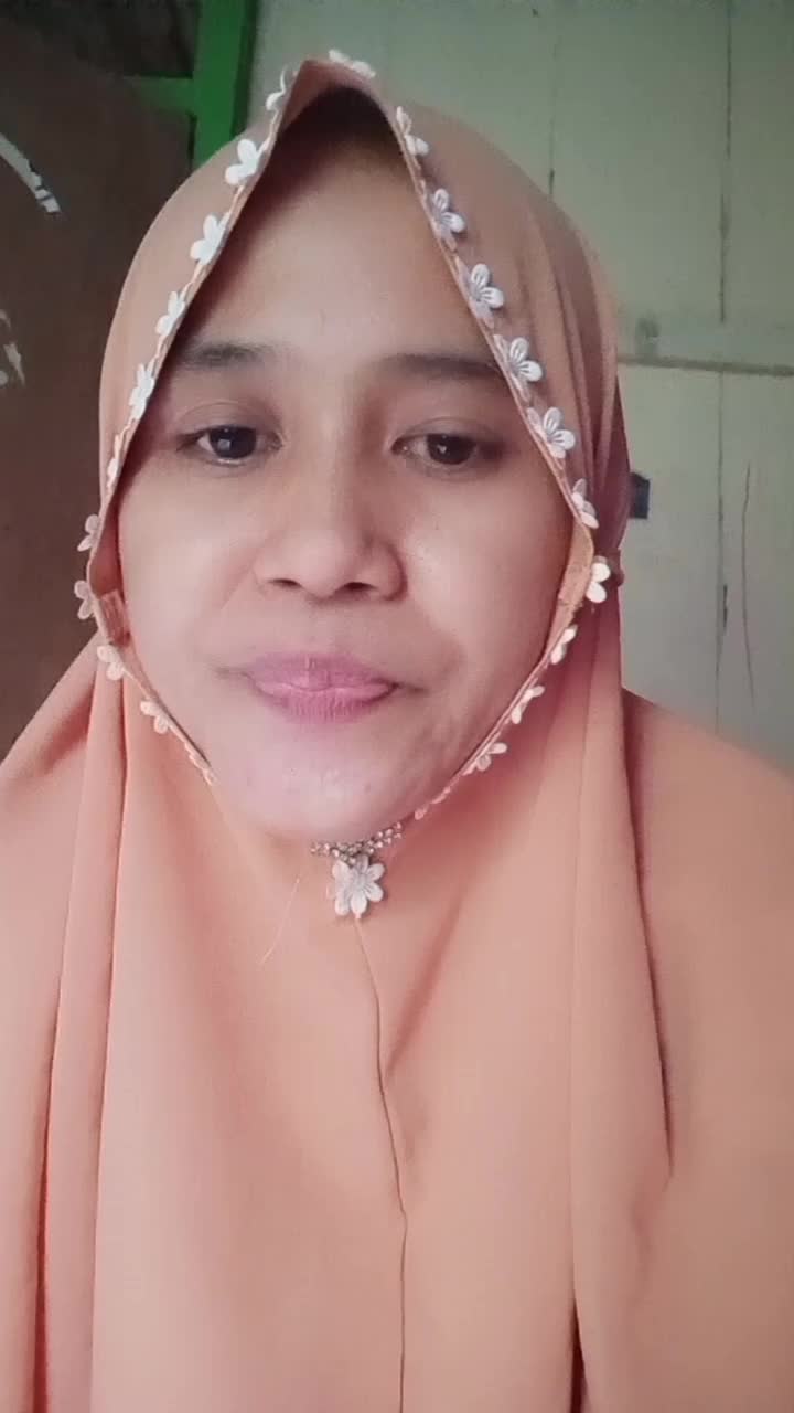 Assalamualaikum 🙏 Nama Saya Urwatun Watsiqoh _dari Kendal_ Jawa Tengah_usia 30 tahun _lagu  ISYFA'LANA_ #Voiceoframadhangtv#