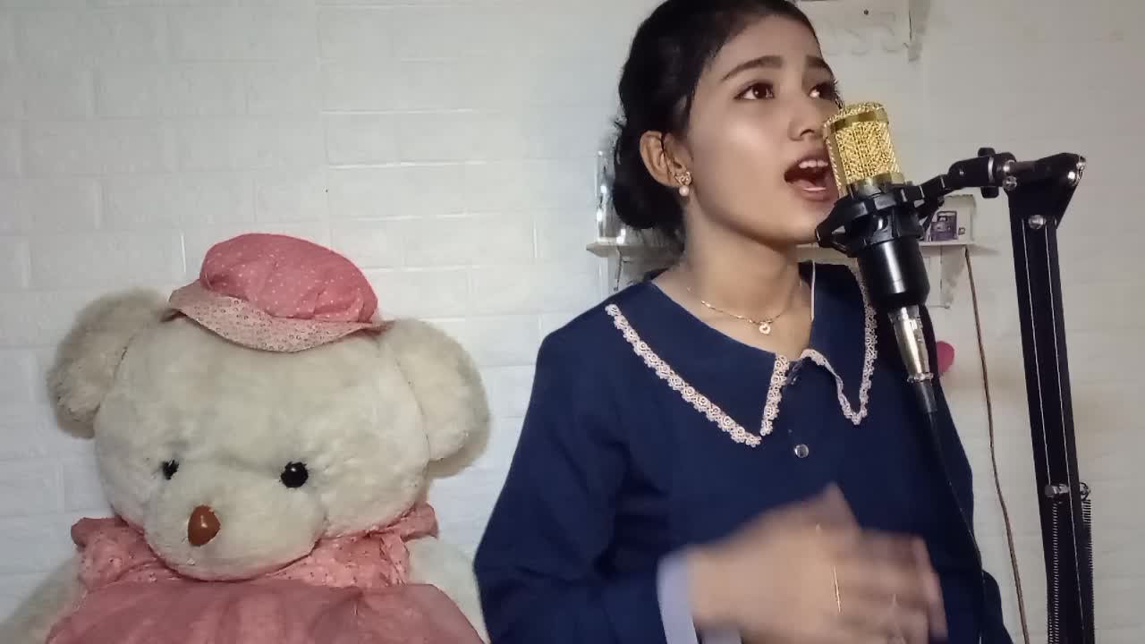Tanpa Batas Waktu - Ade Govinda FT Fadly (Cover by Sheila Martina)  #TOP30RCTIPlusTanpaBatasWaktuGenreReggae  #HomeOfTalentRCTIPlus