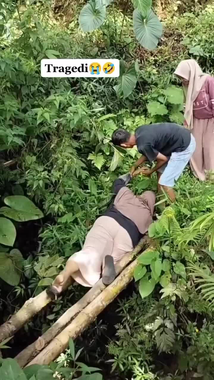 Udah Pelan-Pelan Padahal