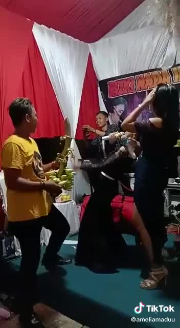 sru"an di trahir acara hjatanyg mau gabung dn butuh orgn tunggl wa  085810512656