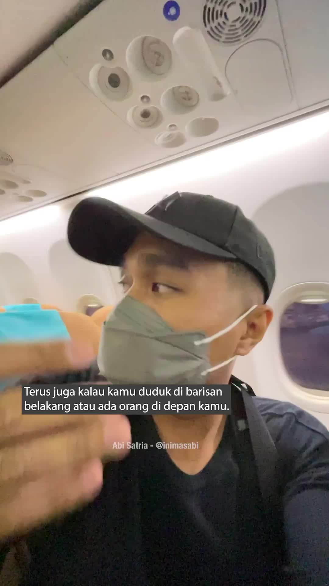 Emang mau ngapain si buru2? Di Jakarta pesawatnya parkir jauh kudu naek bis ke terminalnya, dan bisnya ngetem dulu juga