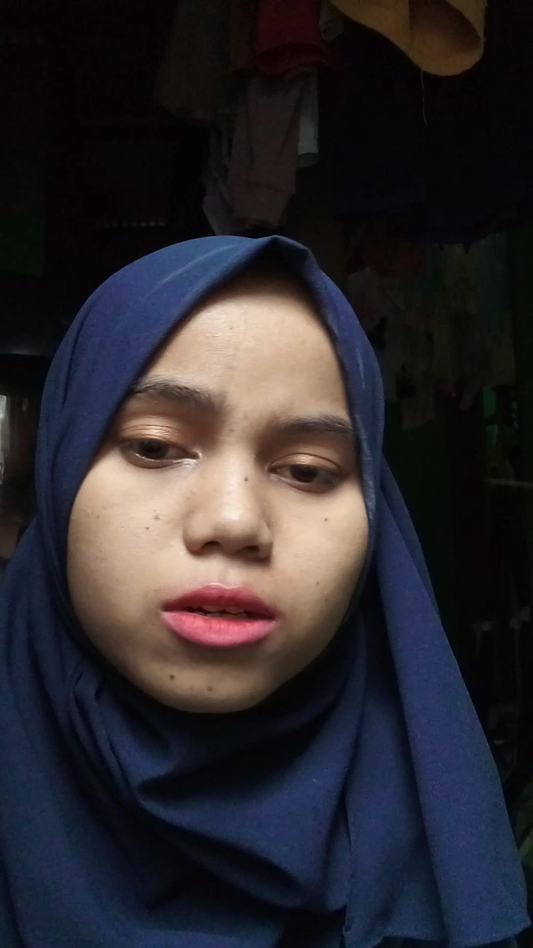 assalamu'alaikum... Nama :Deta komalasari #Umur