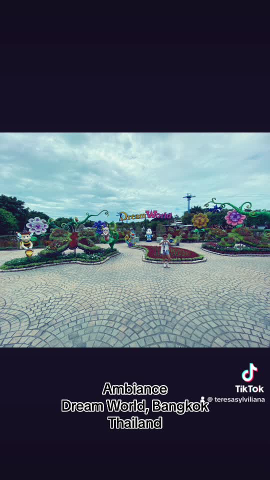 Yuk jalannalan ke dreamwold bangkok bersama teresa 8th. Instagram:teresa_sylviliana