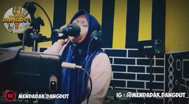 assalamu'alaikum 🙏 luka di atas luka Evita mala cover by Icha Khoer 🙏