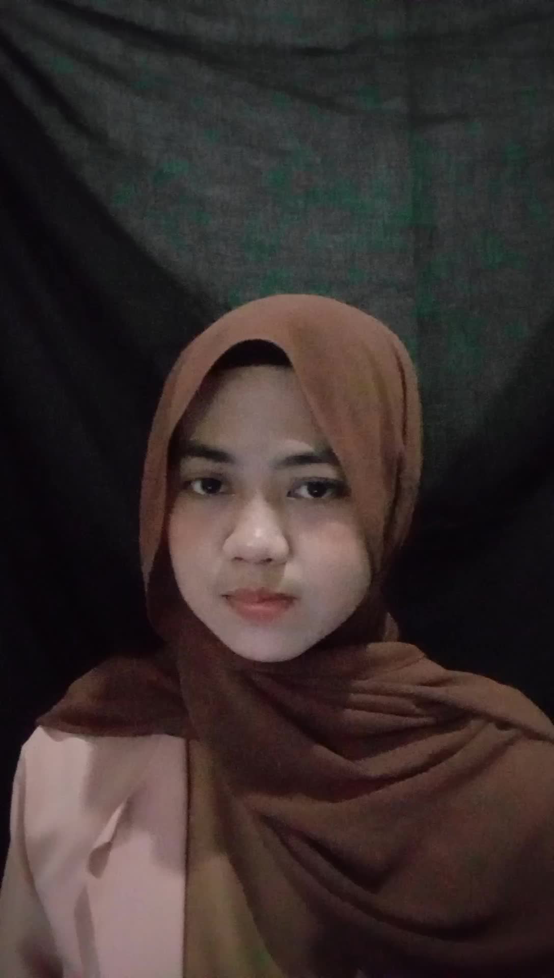 DIAN NURJANNAH_19_CIREBON_BISMILLAH CINTA (UNGU FT LESTI) & SHOLLU'ALA KHOIRIL ANAM Bismillahirrahmanirrahim🤗 