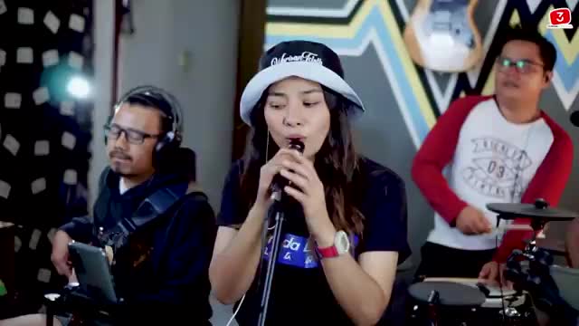 TANPA BATAS WAKTU - ADE GOVINDA FEAT FADLY | 3PEMUDA BERBAHAYA FEAT DELISA HERLINA COVER