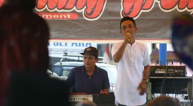 ISNAINI SIKETANG 25 THN,ASSALAMUALAIKA
