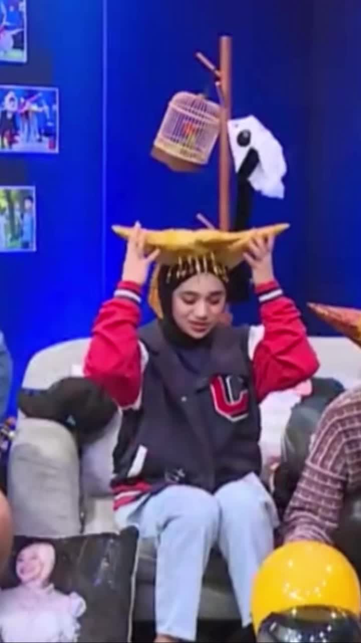 randomnya Antupar nurun babeh nya 🤣