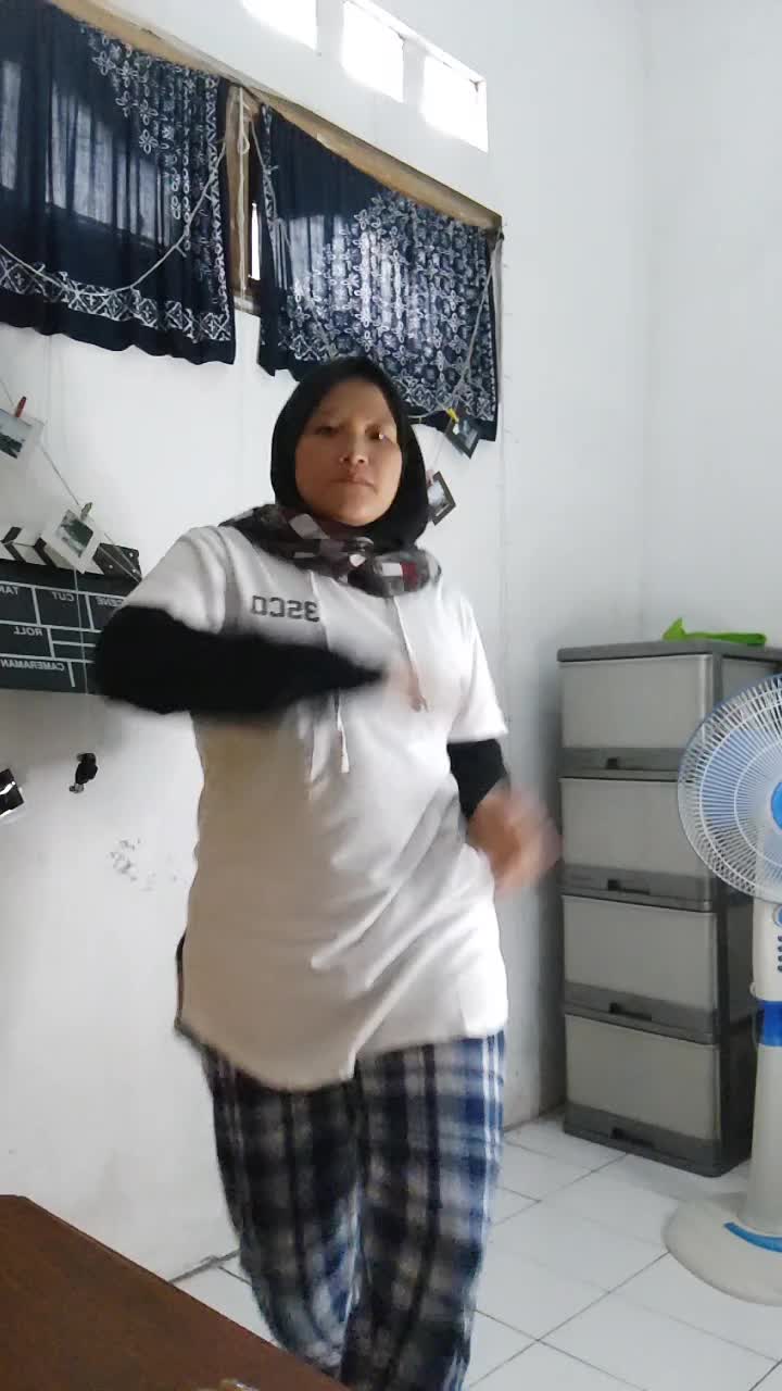jaya indonesia bersama perindo. bangkit yukk