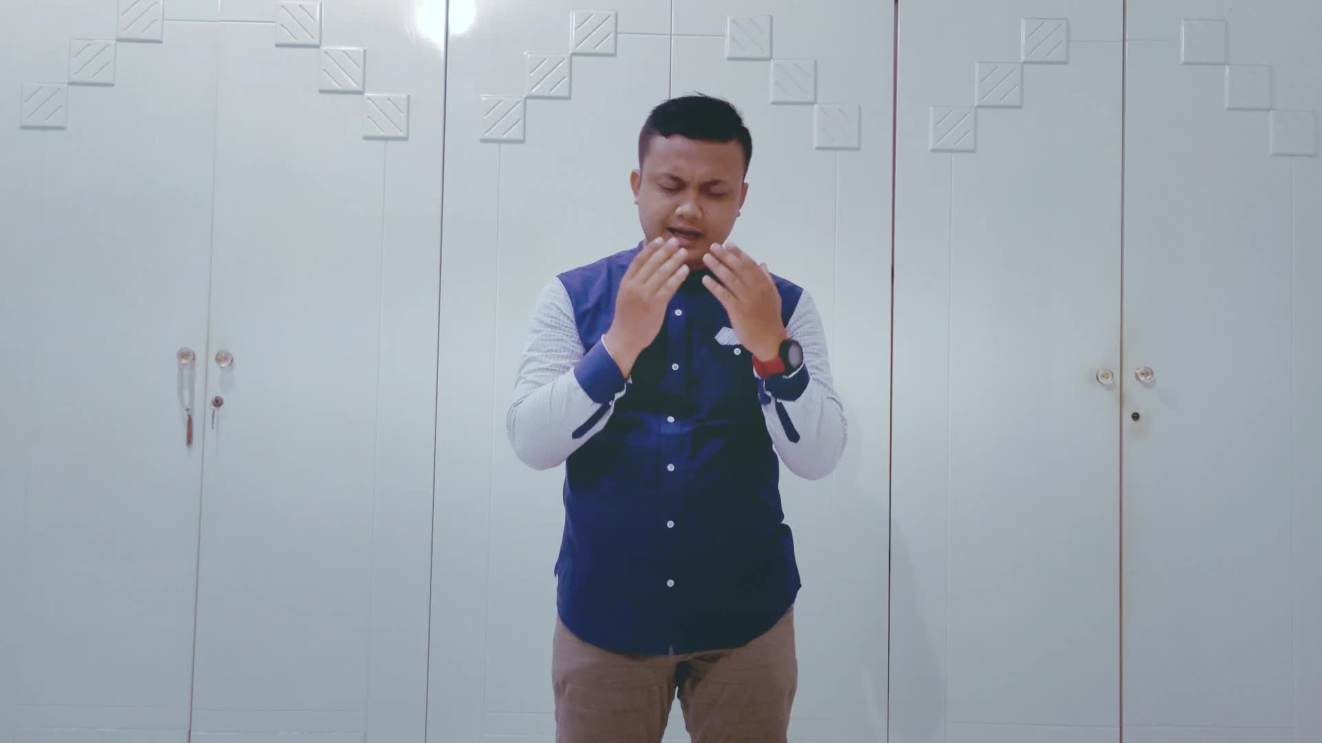 Agus Priyono_26_Medan_PadaMu ku Bersujud #voiceoframadangtv.