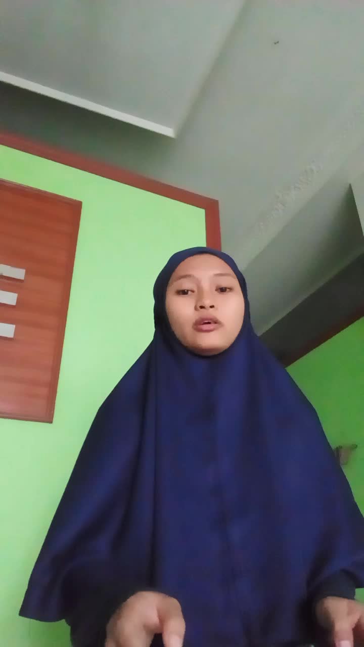 Assalamualaikum Wr. Wb., perkenalkan nama saya Arsyizahma Wita, 18 tahun, asal Sumbar, judul lagu Ahmad Ya Habibi #voiceoframadangtv