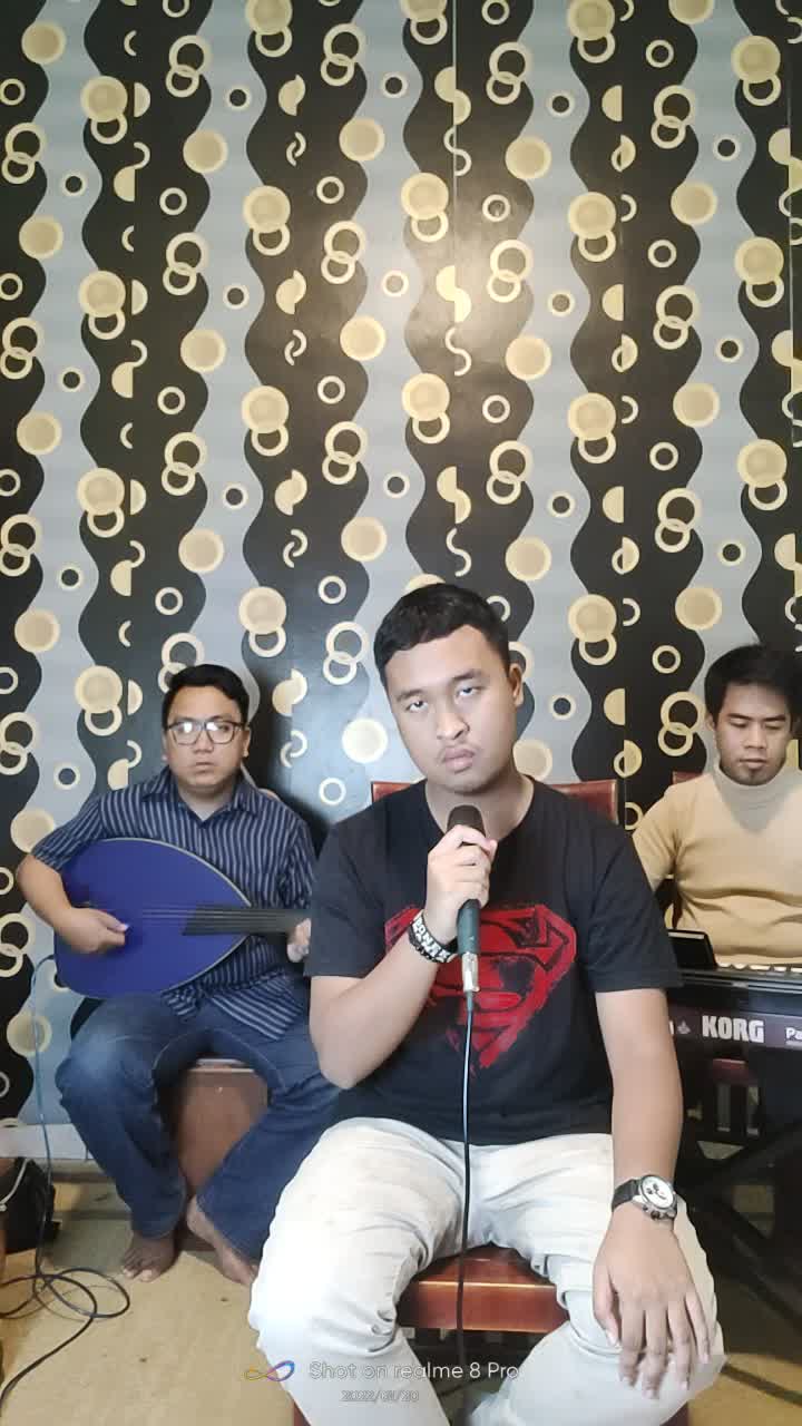 ALIF UTAMA PUTRA_19TAHUN_SURABAYA SEPOHON KAYU USTADZ JEFRI DI AL BUCHORI UJE