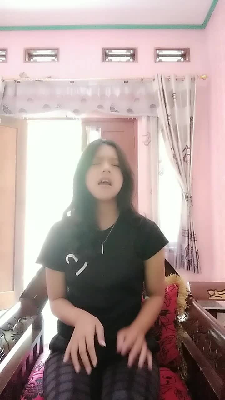 XF12021 SOLO SIFA SANIA MUTIARA SUMEDANG JAWA BARAT WAKTU YANG SALAH