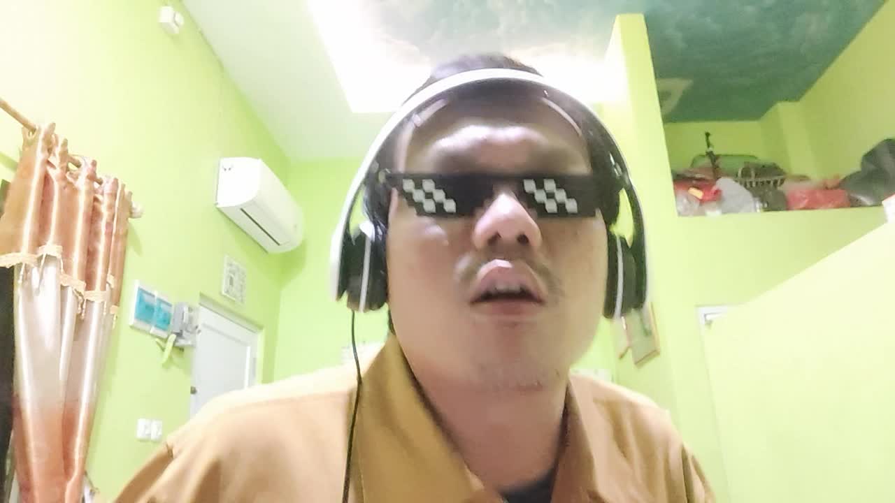 Cover Tipe~x (Kamu Nggak Sendirian) di buang sayang toLong bantu Love vote foLow share komen thanks for watching