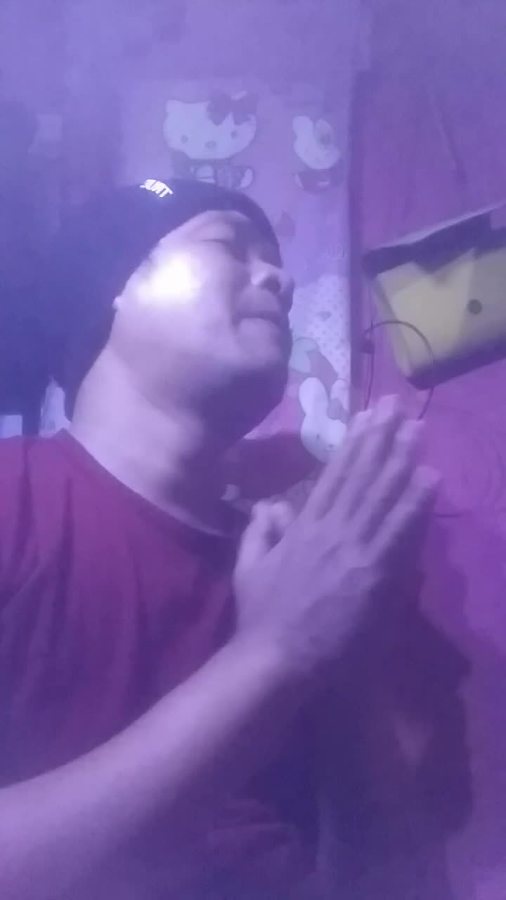 please jangan menghindar dari ku