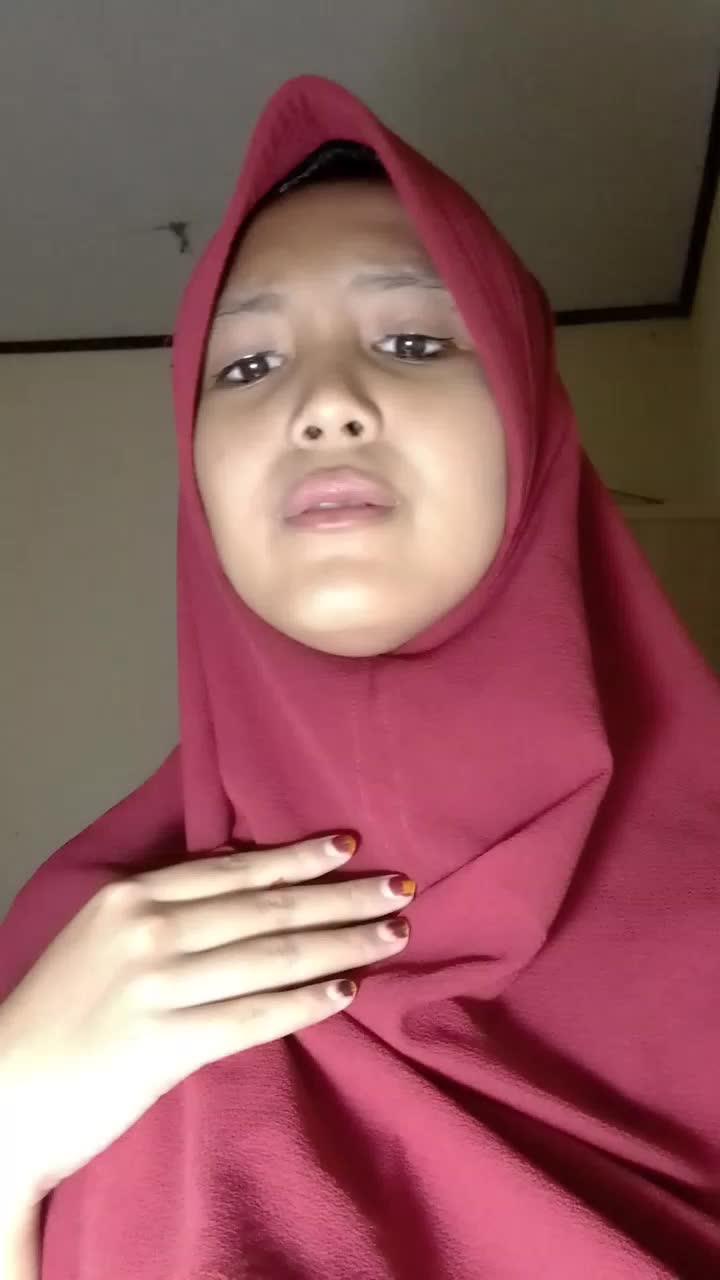 assalamualaikum nama alyssia/15th/3SMP/shalawat badar