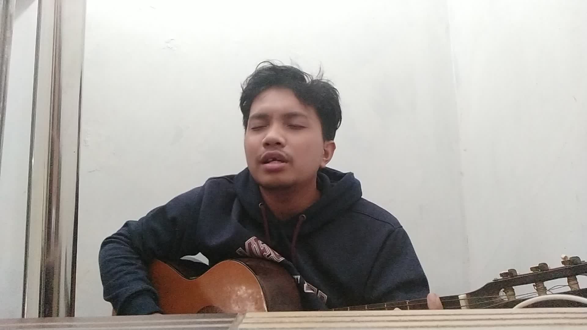 XFI2021 SOLO KEVIN MANIK 23THN SERANG KALA CINTA MENGGODA - CHRISYE