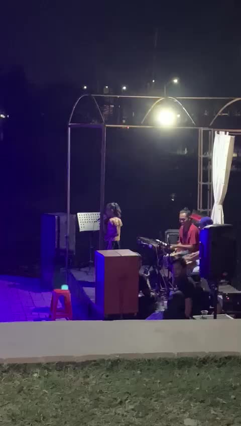 NYANYI LAGI YUK DI RIVERSIDE KETAPANG